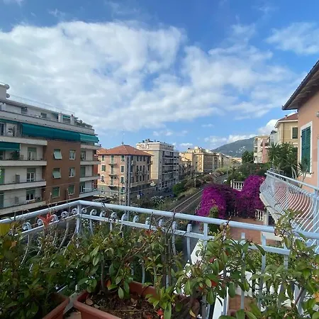Casa Ribot: Alassio Centro E Mare A Portata Di Mano Esterno foto